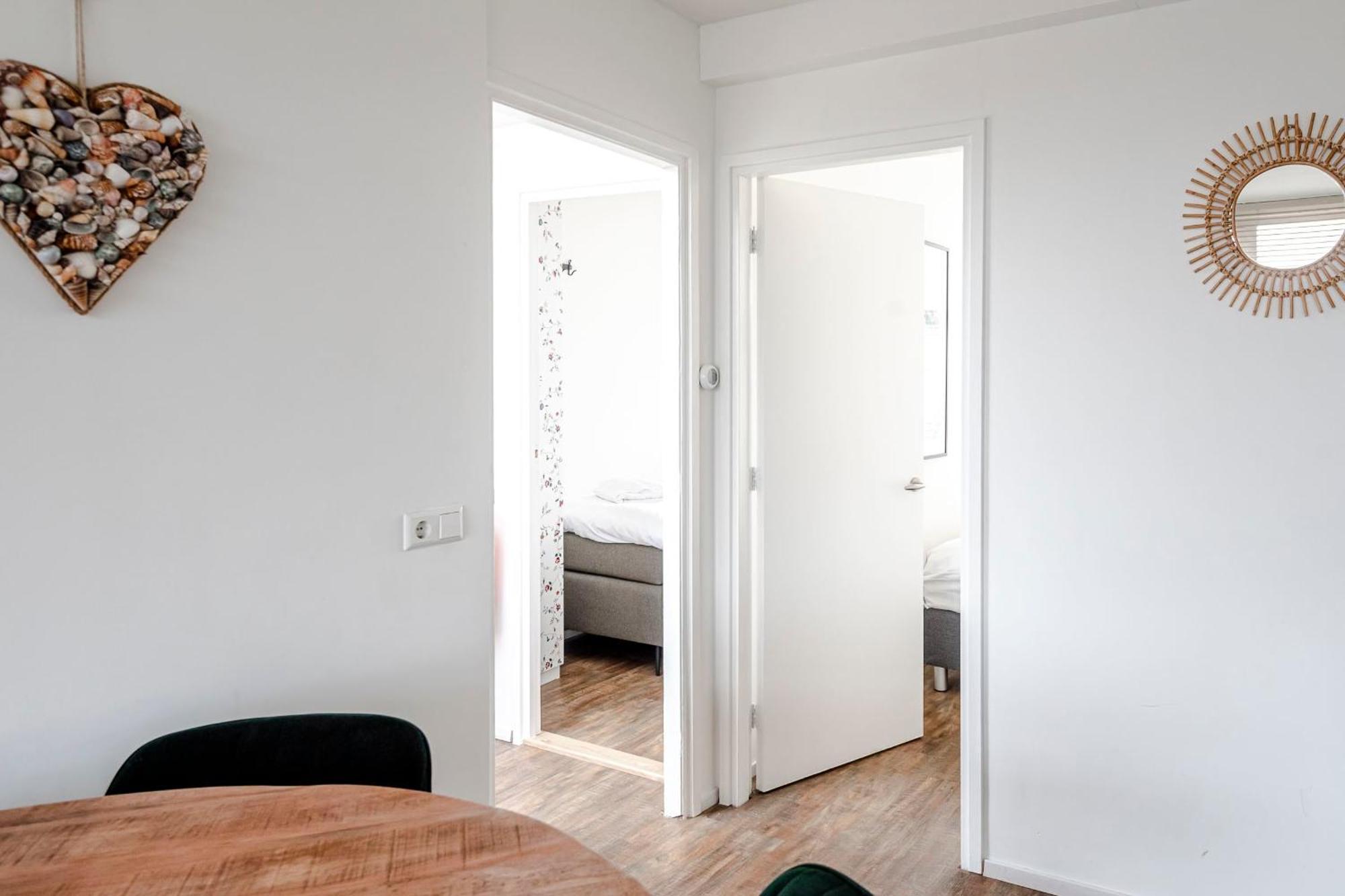 Apartment De Schelp 85 *